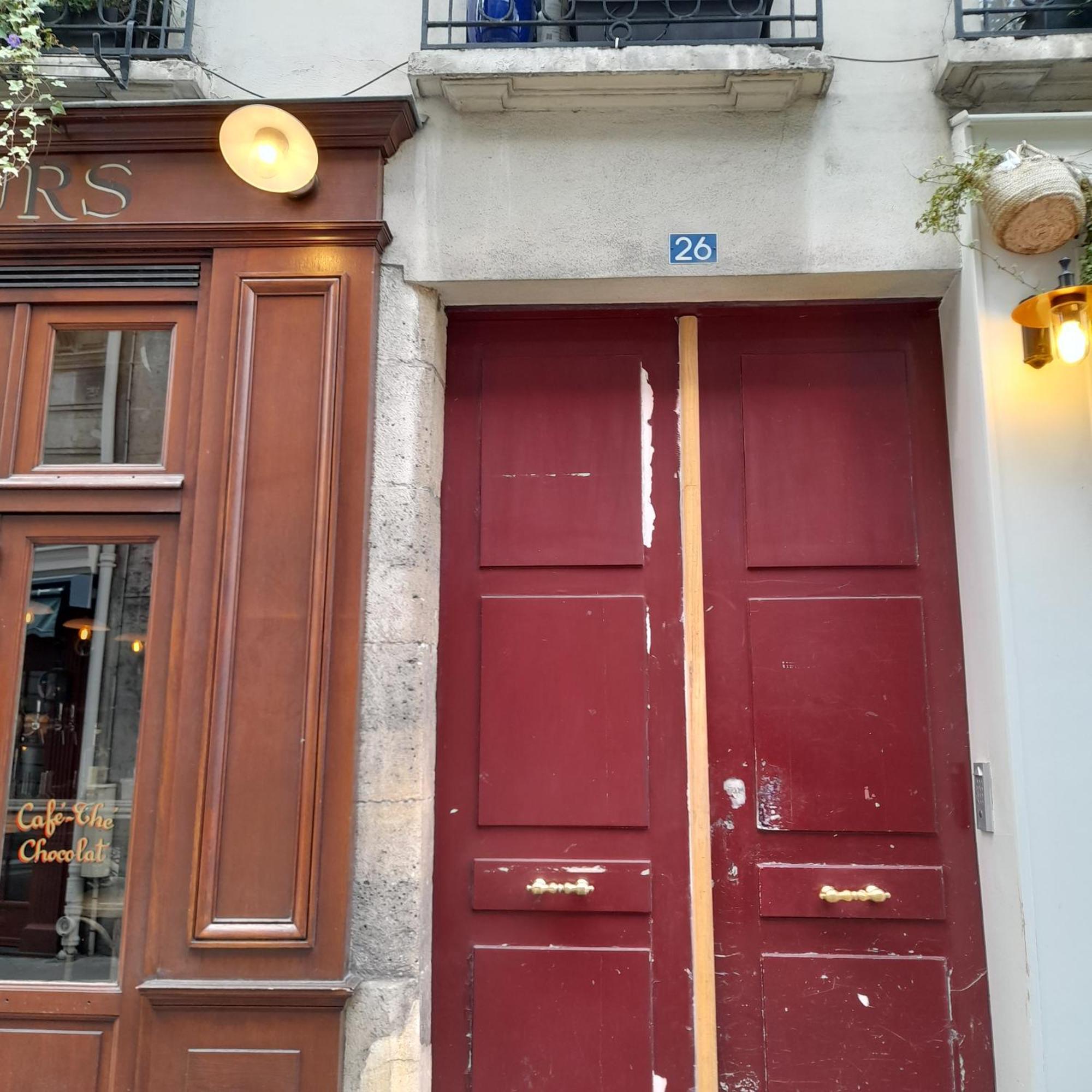 Cosy 2 Pieces Typiquement Parisien A Notre-Dame Apartment Exterior photo